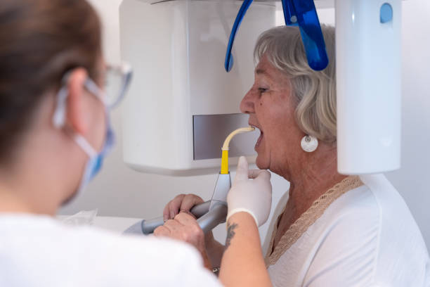 Best Cracked Tooth Emergency Dentist  in Beacon Square, FL